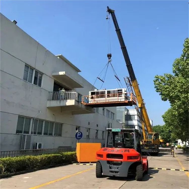 通城起重机司机十吊十不吊